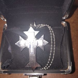 Simons Metallic Cross Pendant Necklace